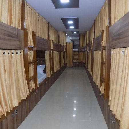 Metro Inn Dormitory Bombay Exterior foto